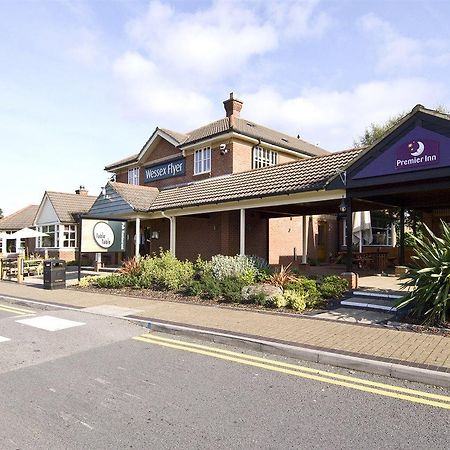 Premier Inn Bristol South Eksteriør bilde